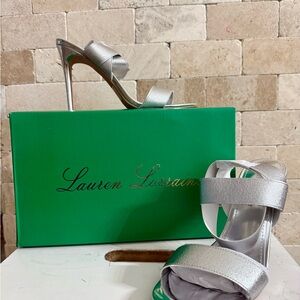 NIB Lauren Lorraine Silver Dallas Ankle-Strap Elastic Fitted Dress Stilettos